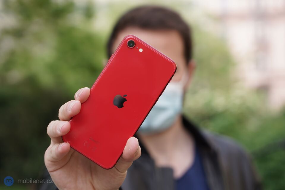 Apple iPhone SE (2020)