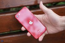 Apple iPhone SE (2020)