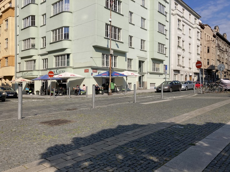 Apple iPhone SE (2020)