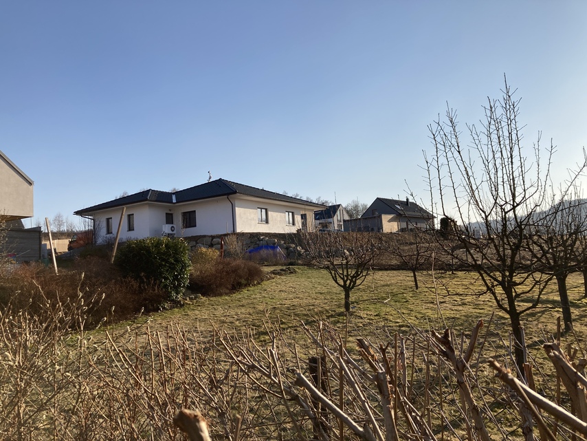 Apple iPhone SE (2020)