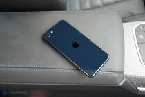 Apple iPhone SE (2022)