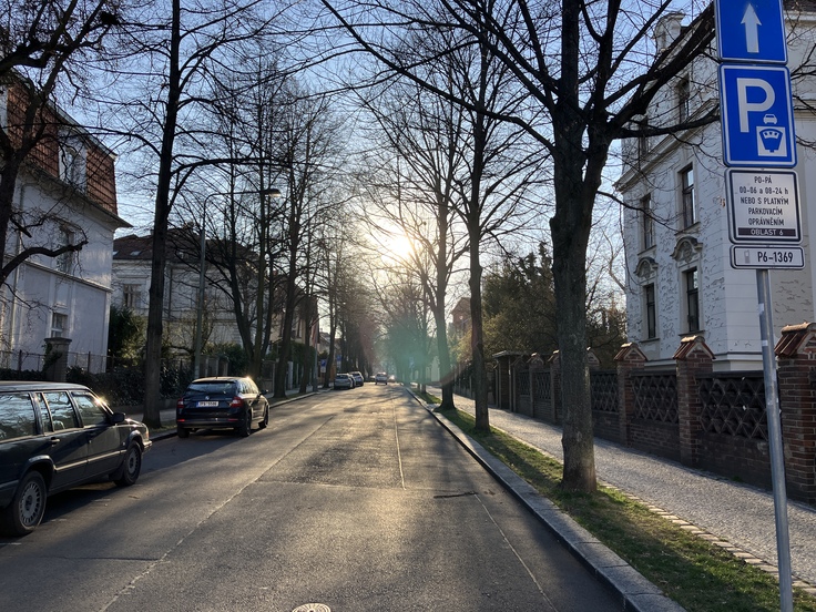 Apple iPhone SE (2022)