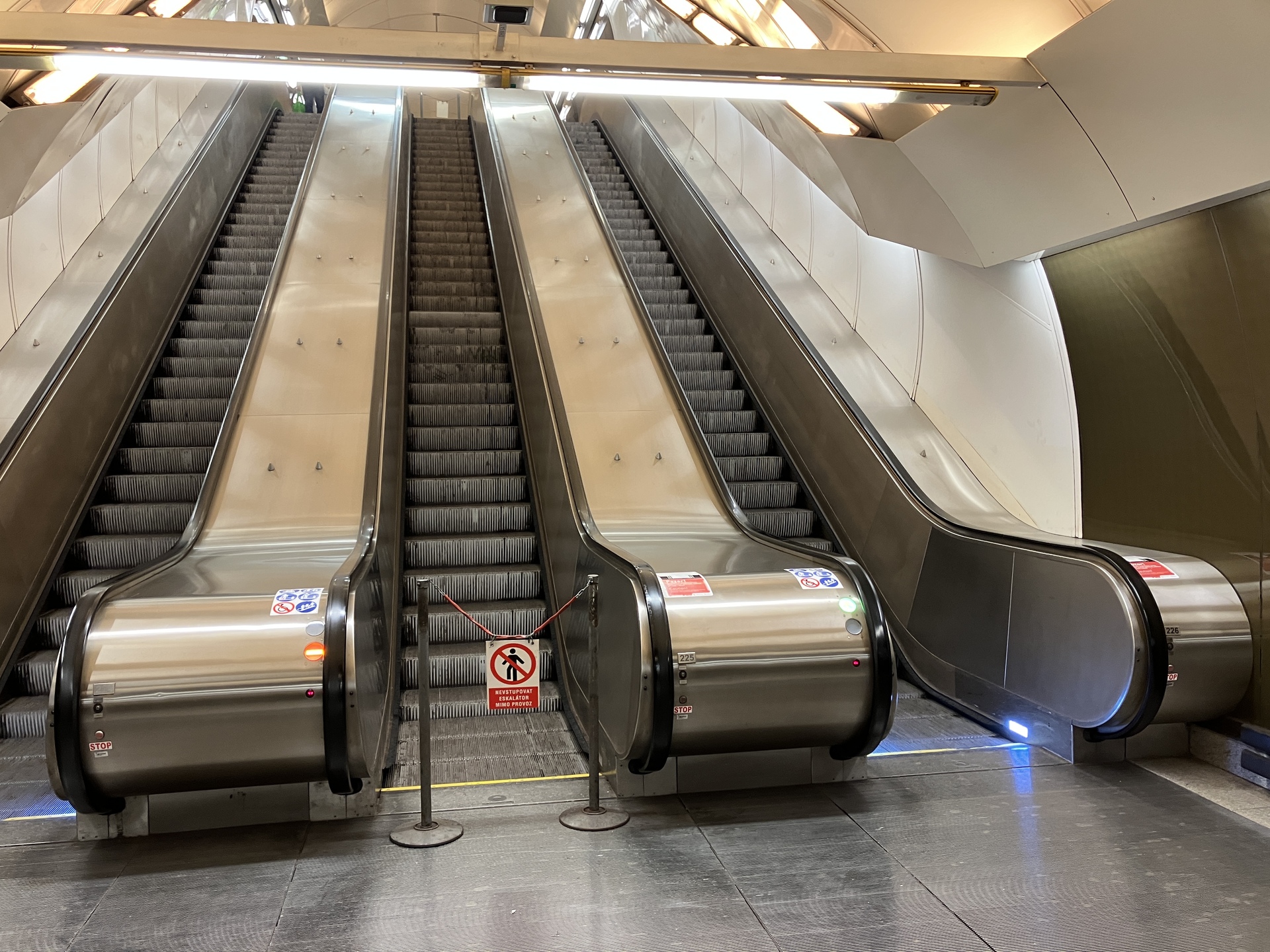 Apple iPhone SE (2022)