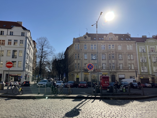 Apple iPhone SE (2022)