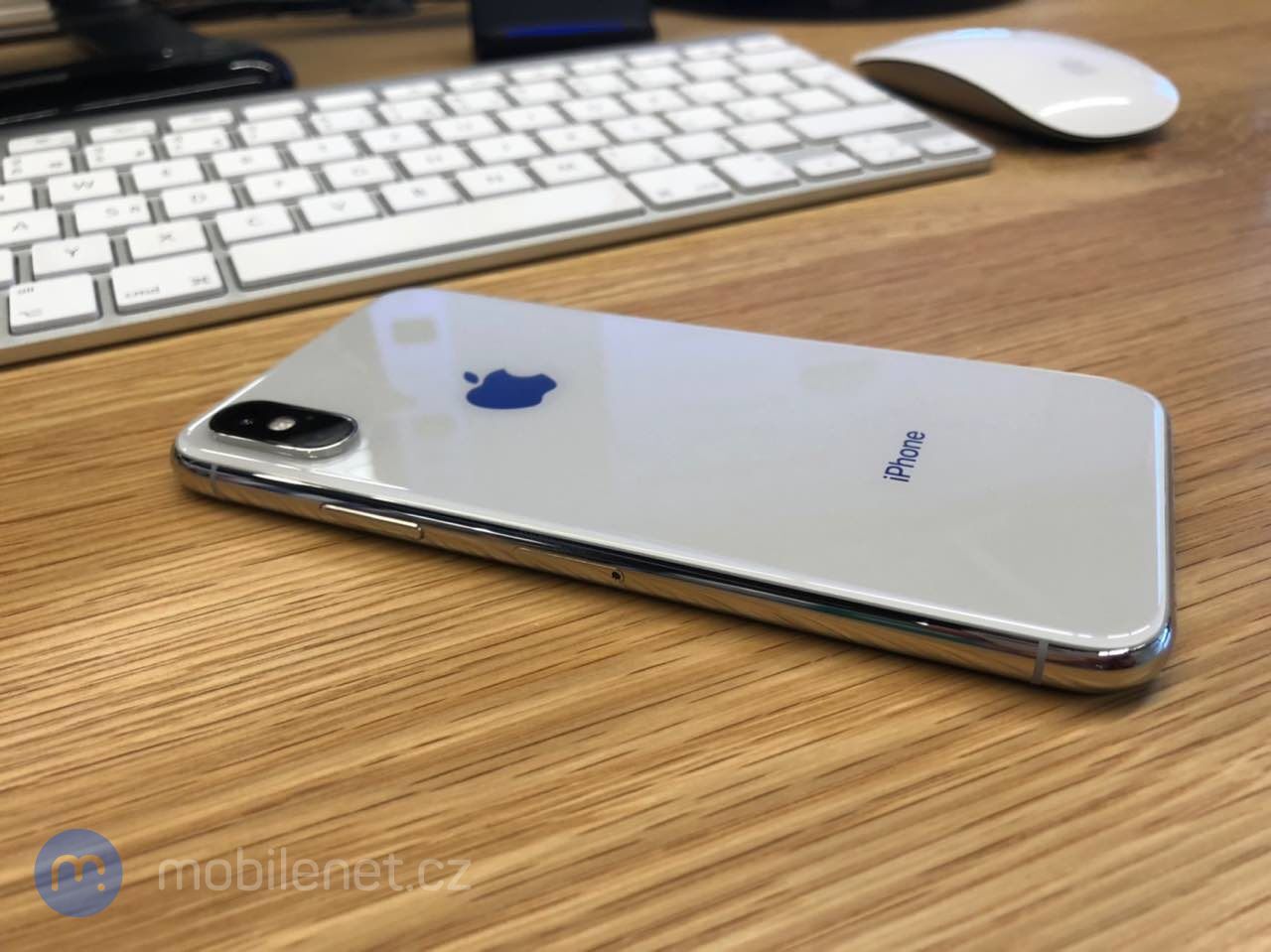 Apple iPhone Xs