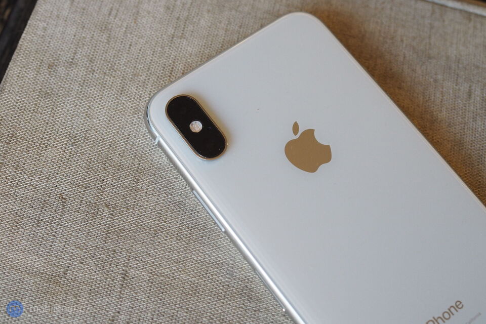 Apple iPhone Xs