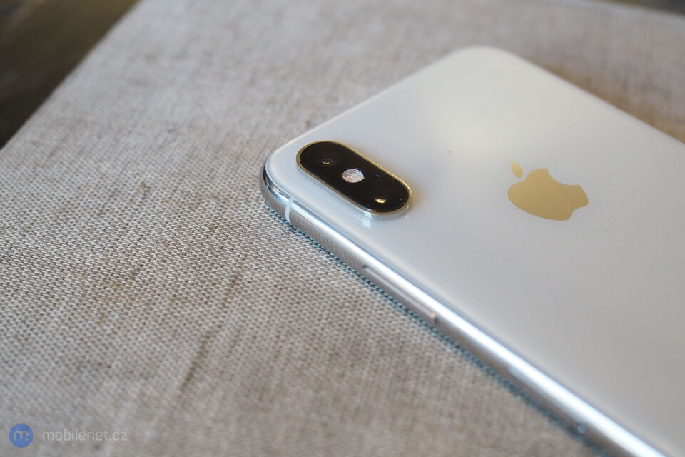 Apple iPhone Xs