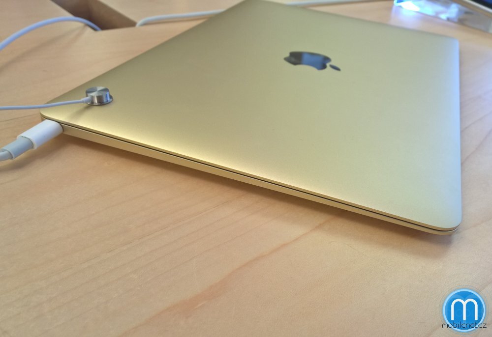 Apple MacBook (2015)