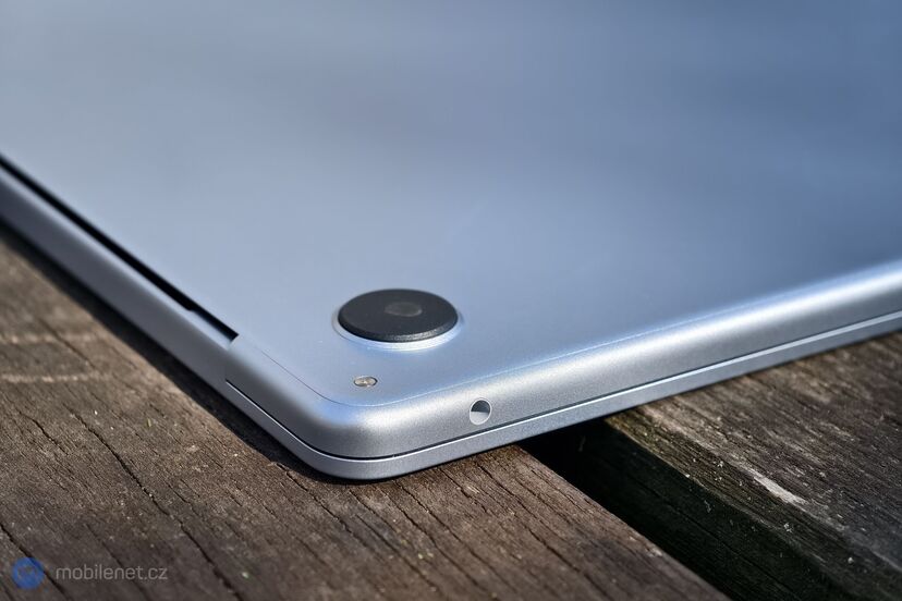 Apple MacBook Air (2025)