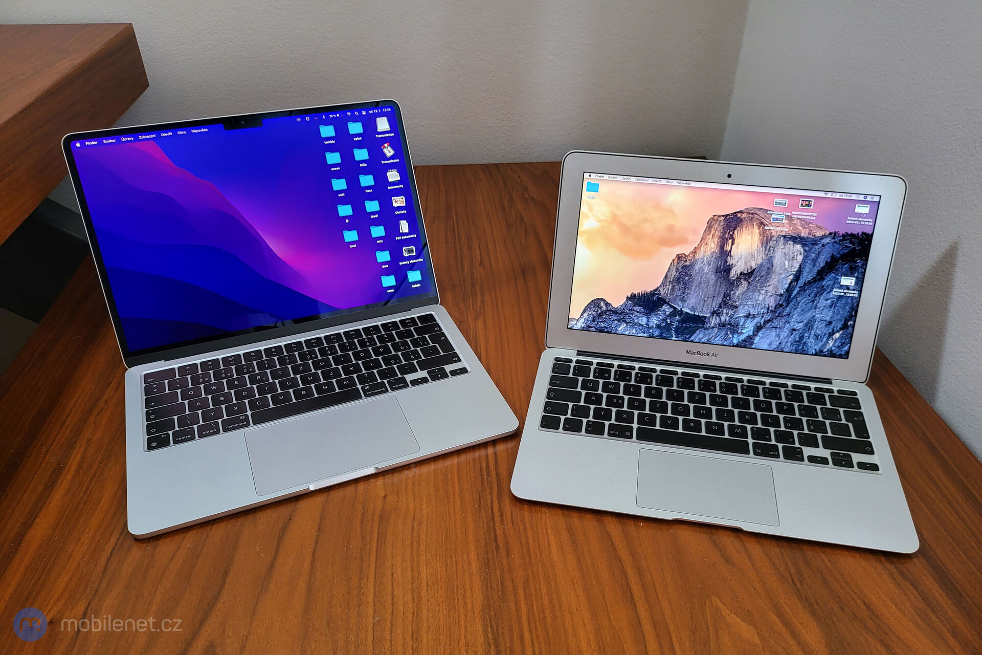 Apple MacBook Air M2 (2022) a Apple MacBook Air (Late 2010)