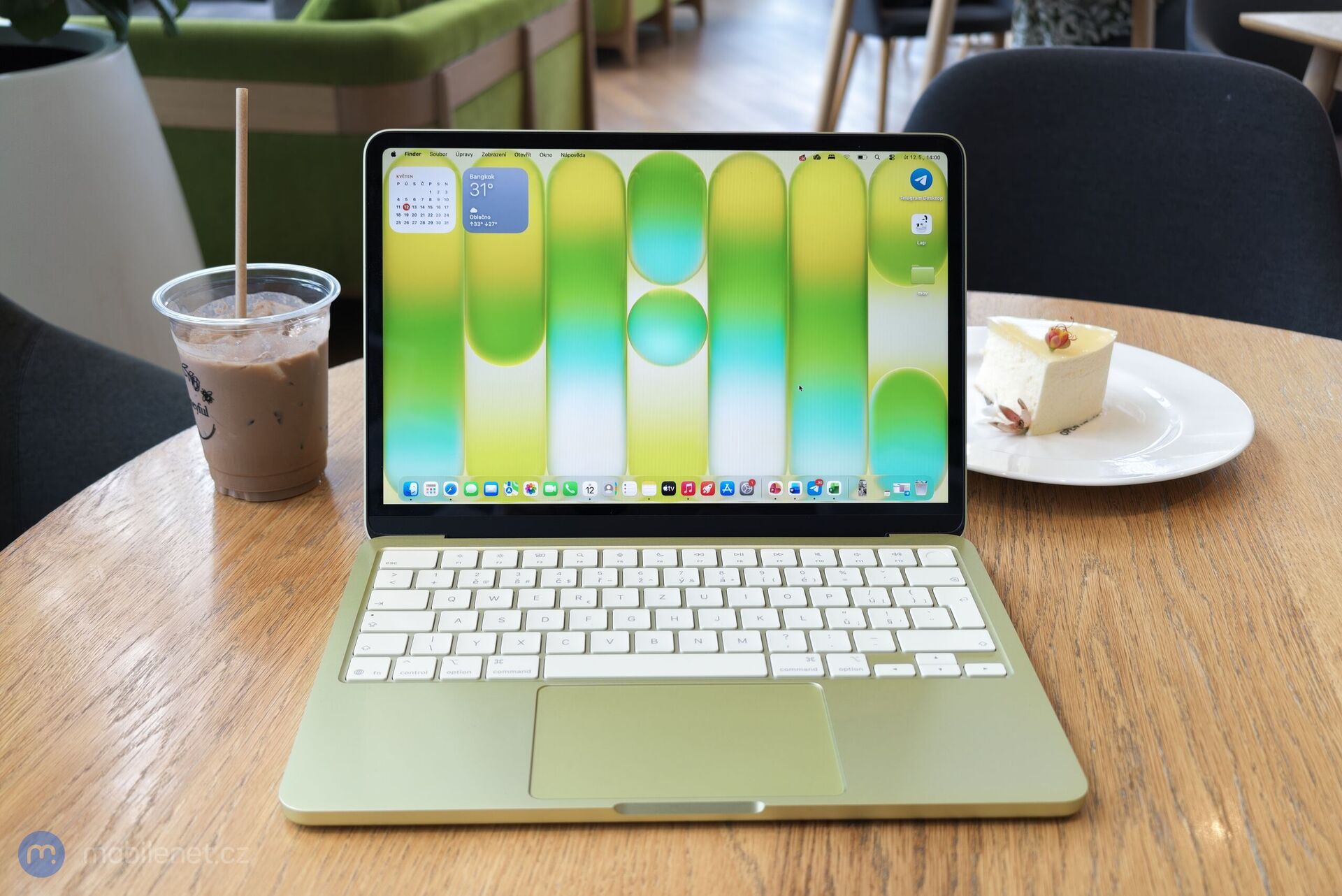 Apple MacBook Neo