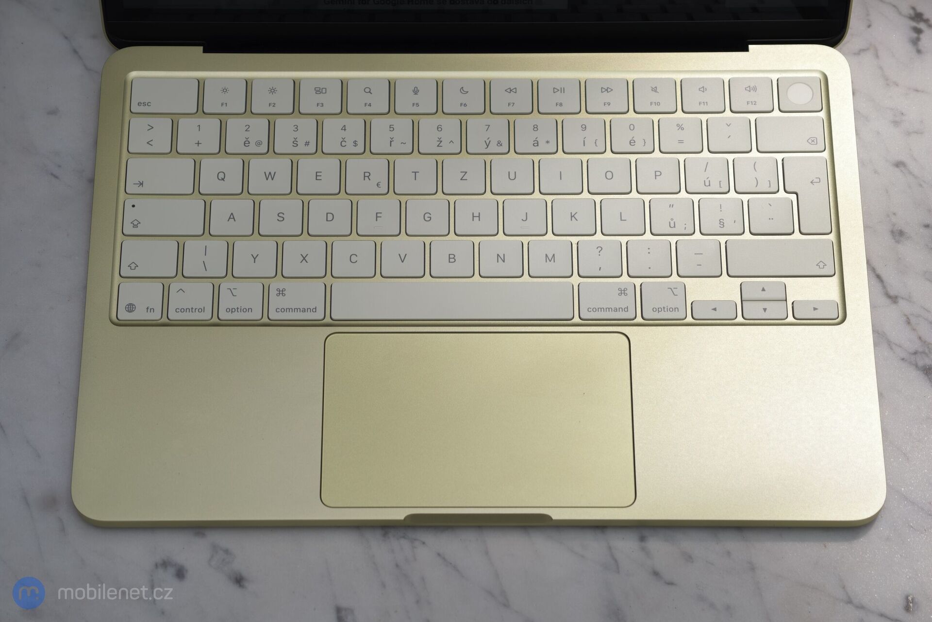 Apple MacBook Neo