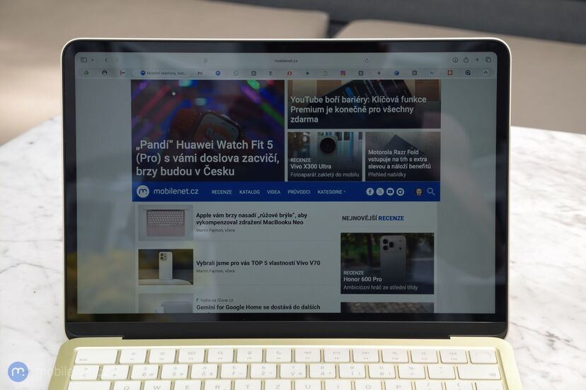 Apple MacBook Neo