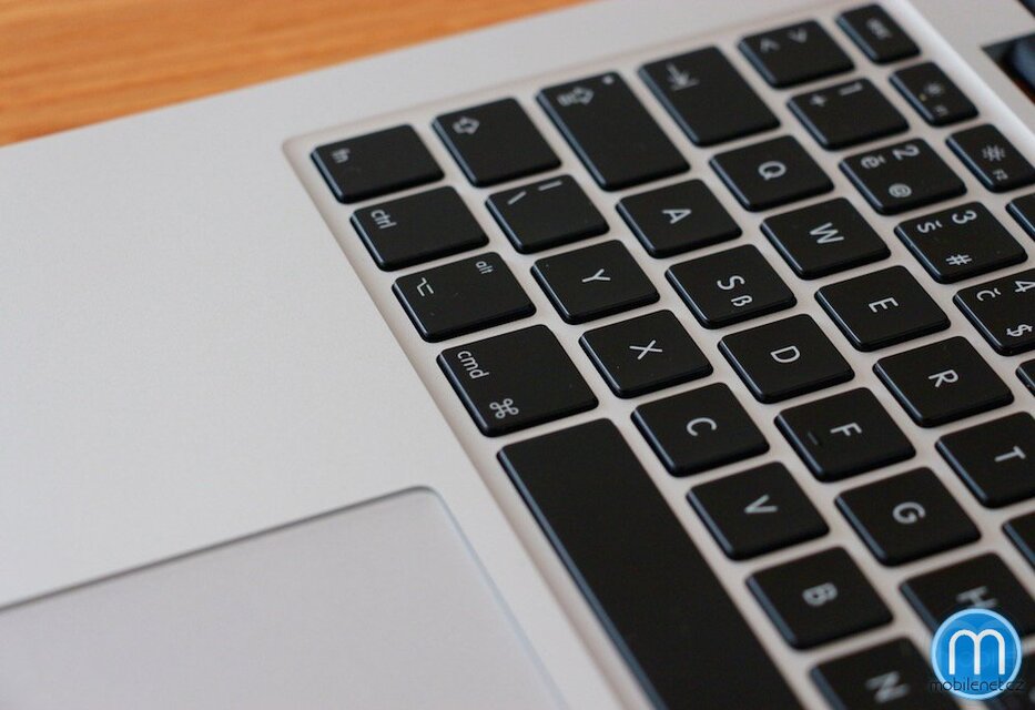 Apple MacBook Pro 13 (2015) - klávesnice