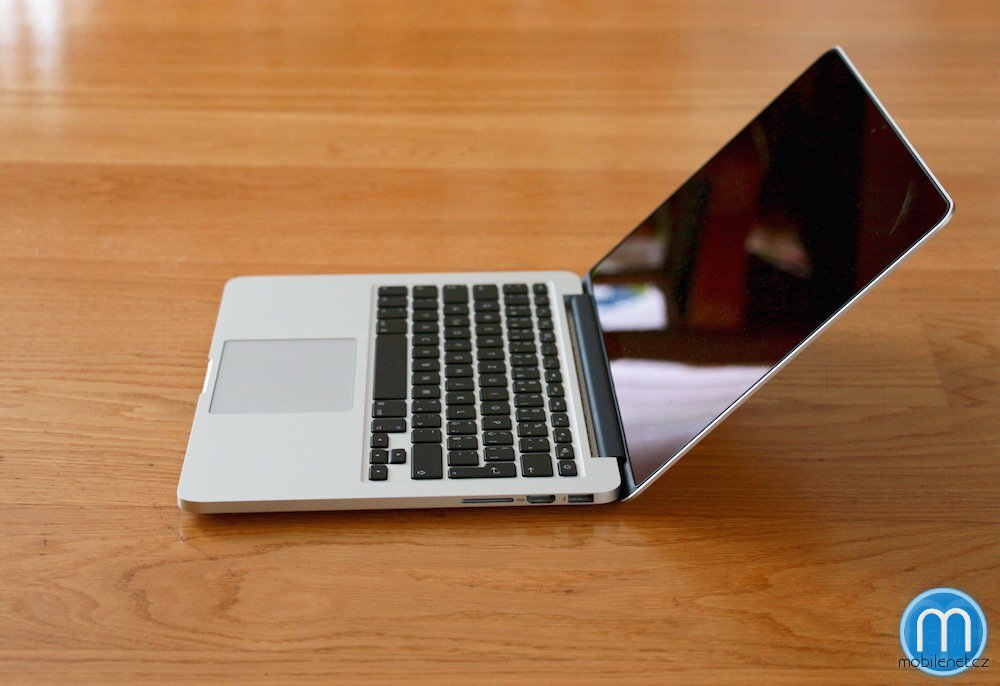 Apple MacBook Pro 13 (2015) - klávesnice