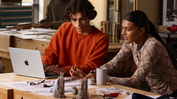 Apple MacBook Pro 14\" (2025)