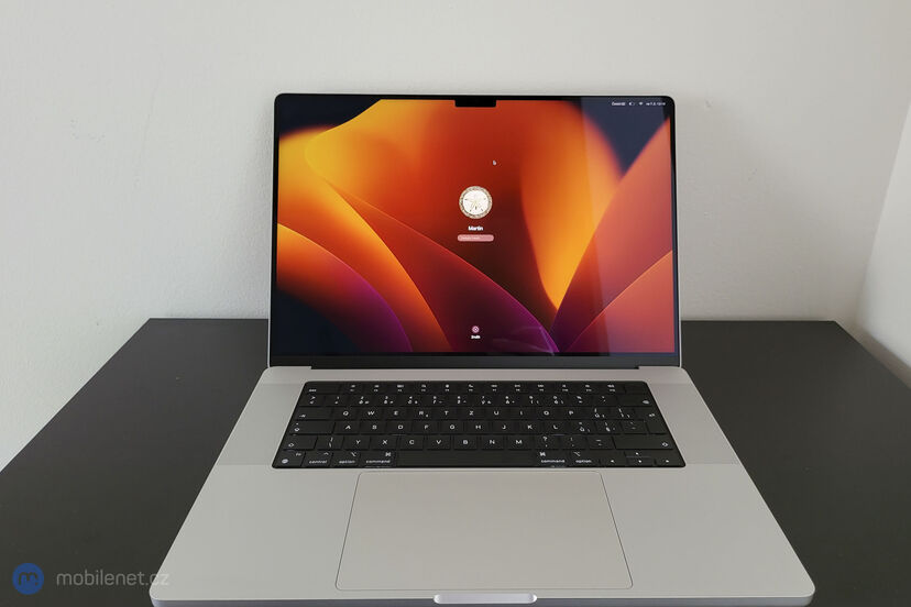 Apple MacBook Pro 16\" M2 Pro