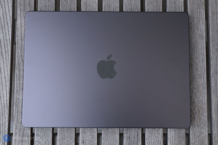 Apple MacBook Pro (2024)