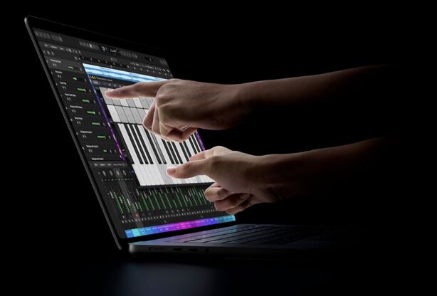 Apple MacBook Pro s PROLED XDR Display