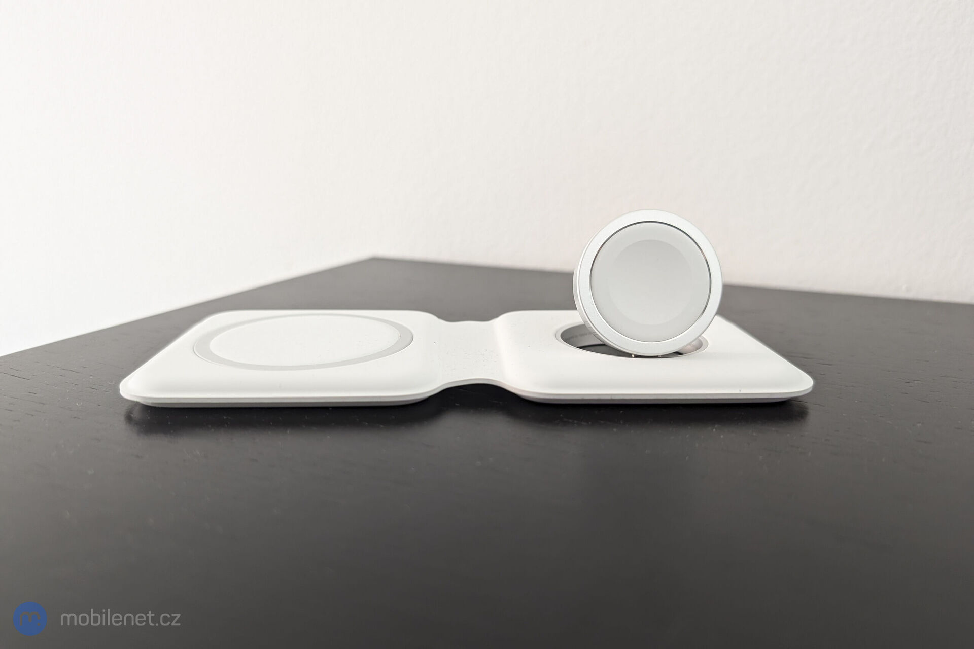 Apple MagSafe Duo Charger