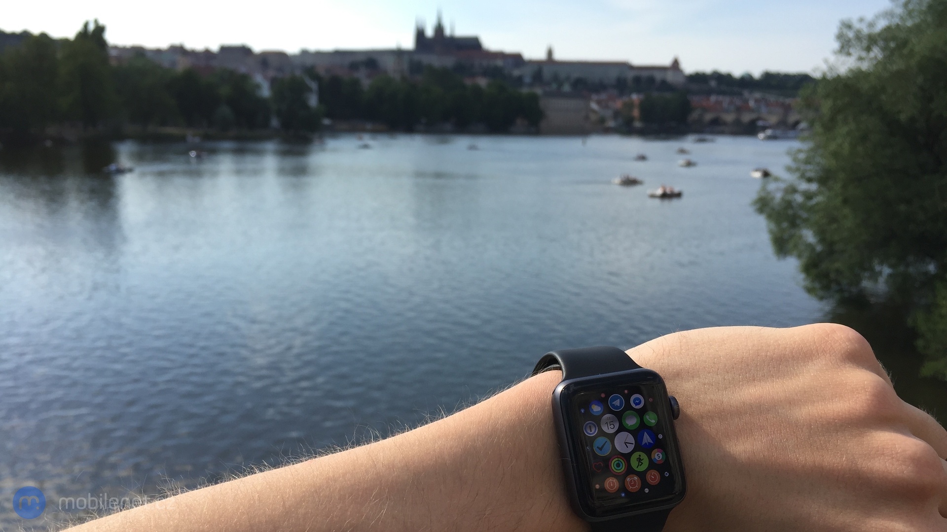 Apple Watch 2 a Hrad