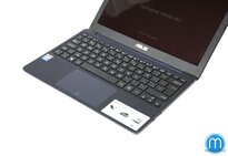 ASUS EeeBook X205