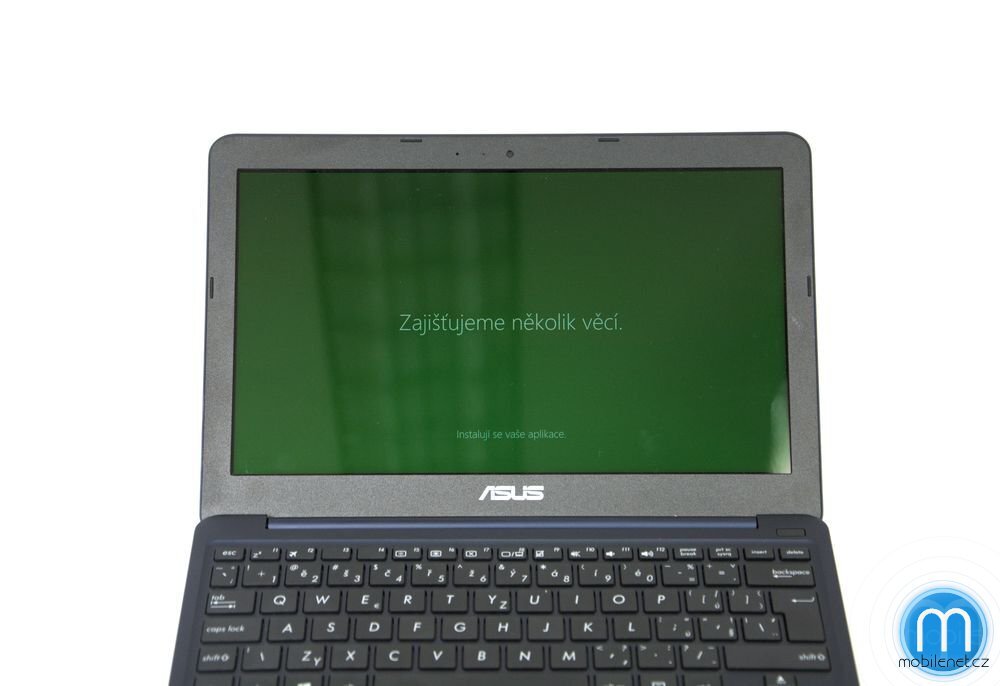 ASUS EeeBook X205