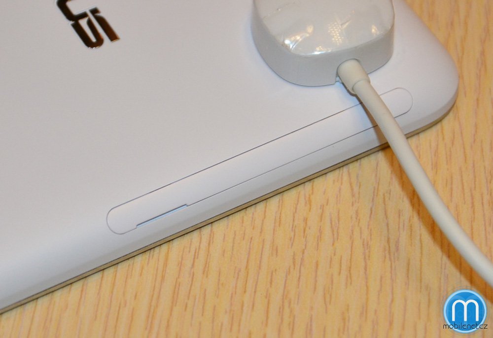 ASUS FonePad 7 (2014)