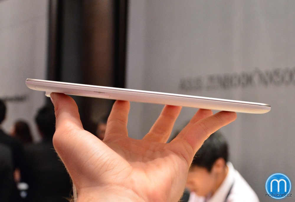 ASUS FonePad 8 (2014)