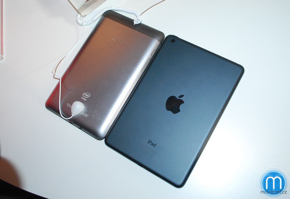 ASUS FonePad a Apple iPad mini