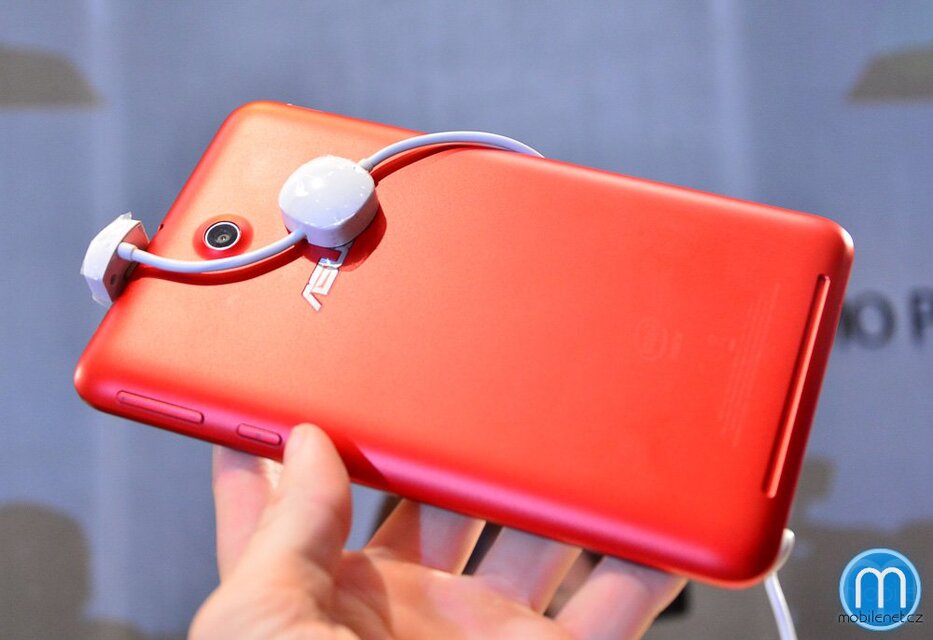 ASUS MeMo Pad 7 (2014)