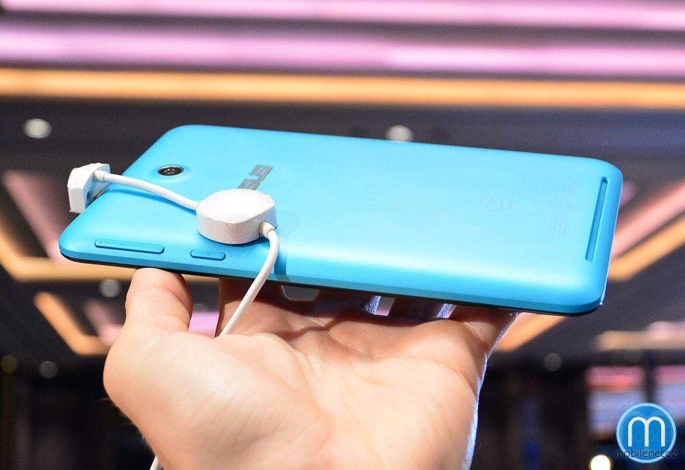 ASUS MeMo Pad 7 (2014)