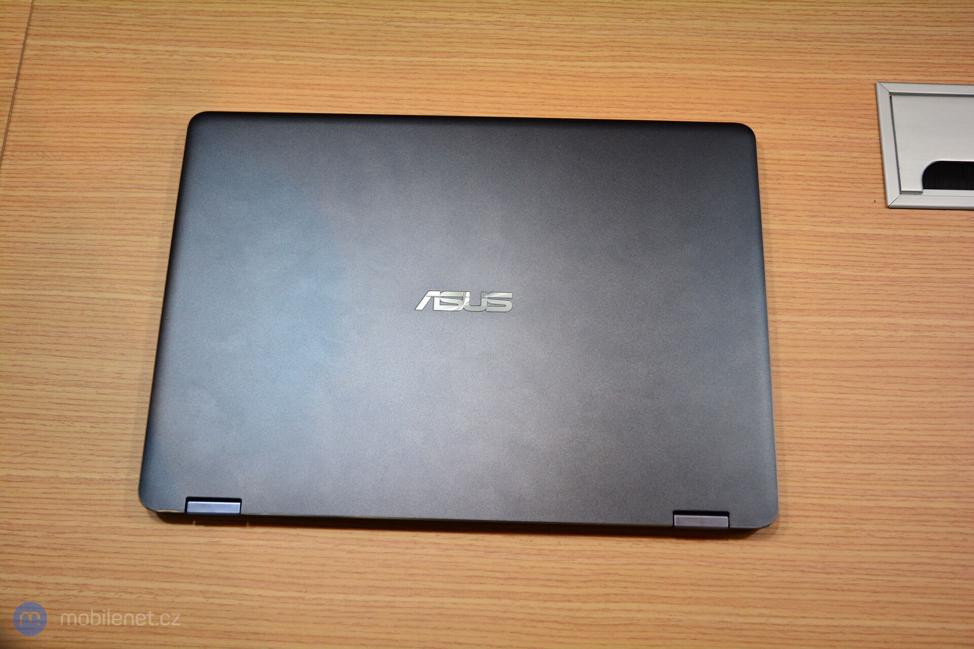 ASUS NovaGo