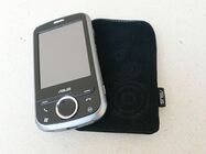 Asus P320: první dojmy z testovaného kouzelníka