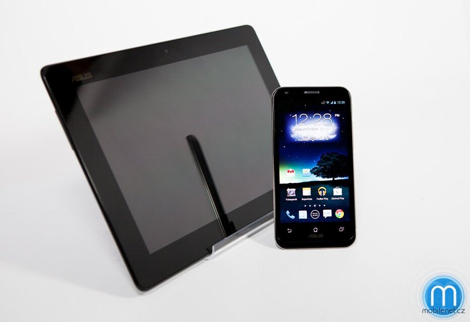 ASUS PadFone 2