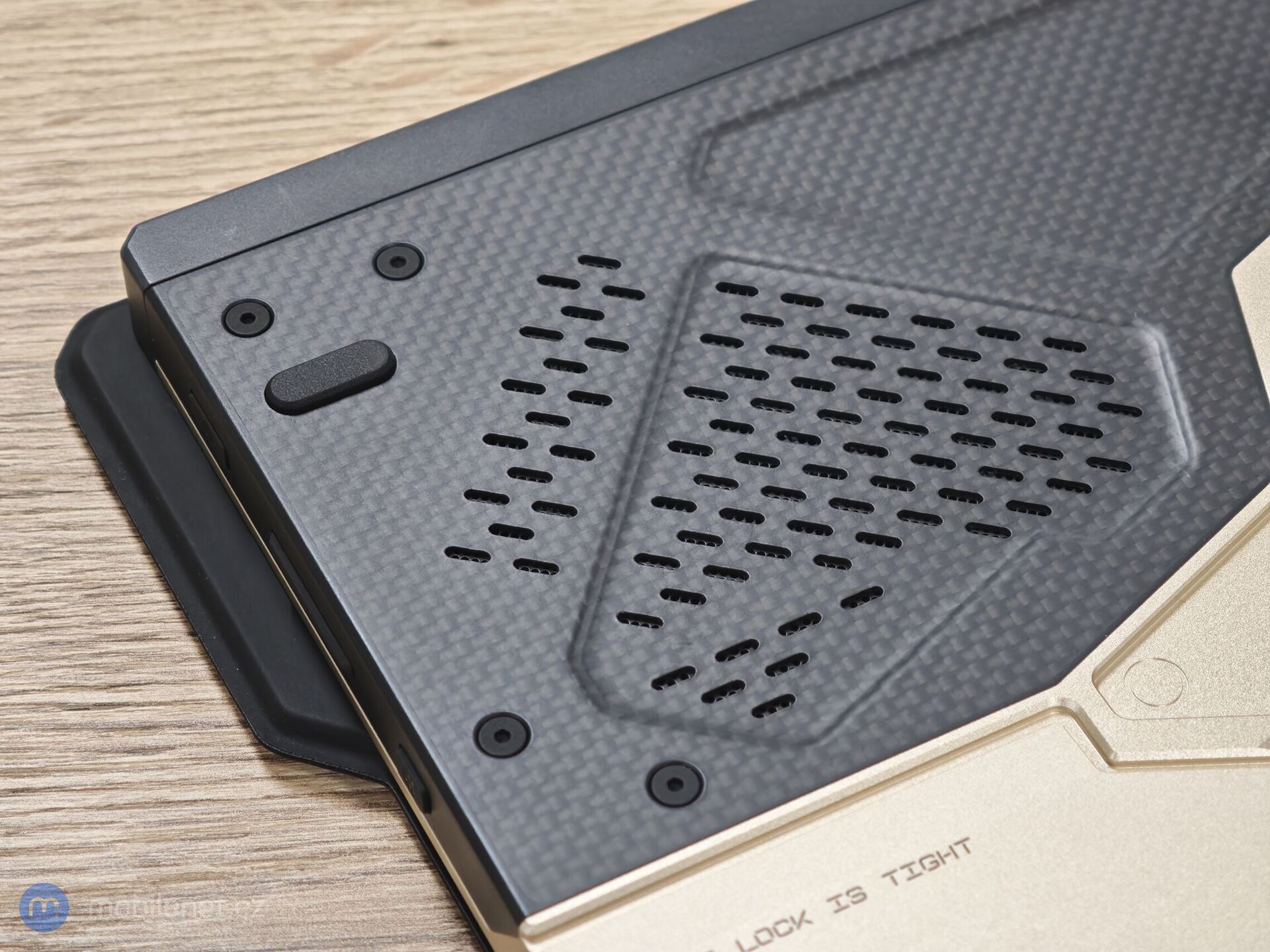 ASUS ROG FLOW Z13 Kojima Productions