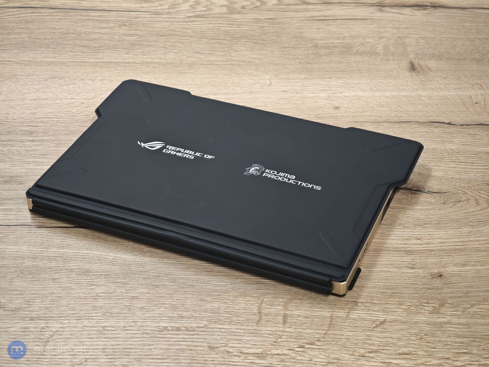 ASUS ROG FLOW Z13 Kojima Productions