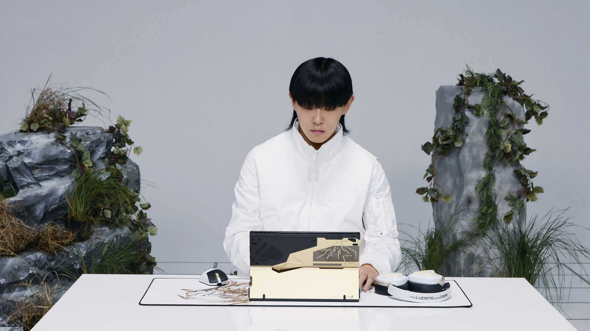 ASUS ROG FLOW Z13 Kojima Productions