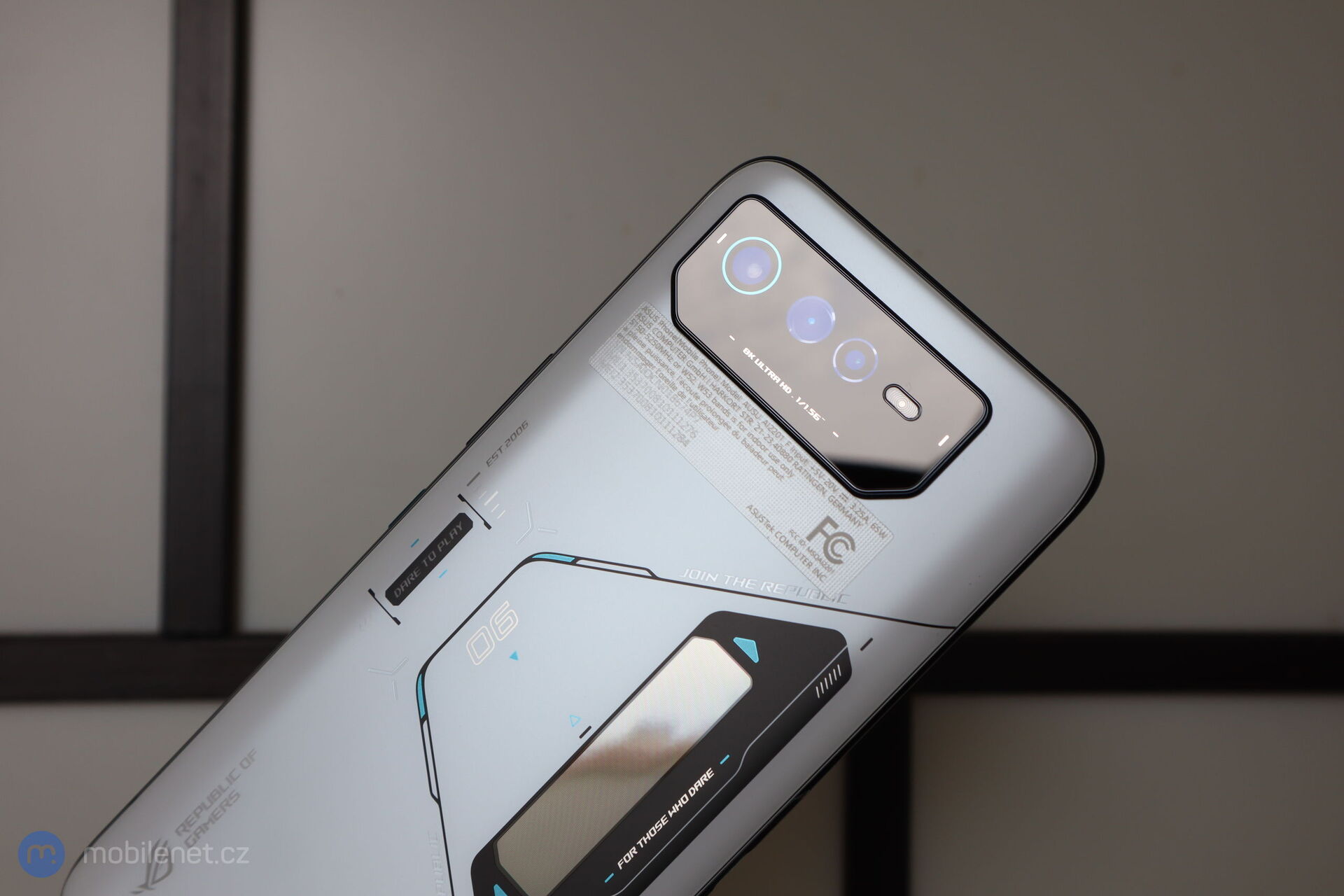 ASUS ROG Phone 6 Pro