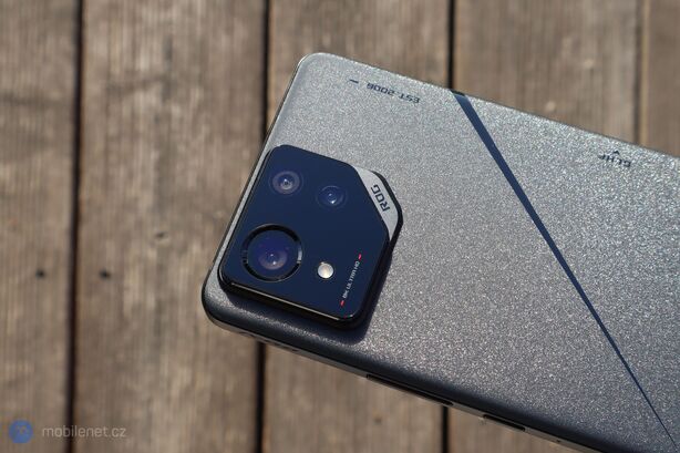 ASUS ROG Phone 8 Pro