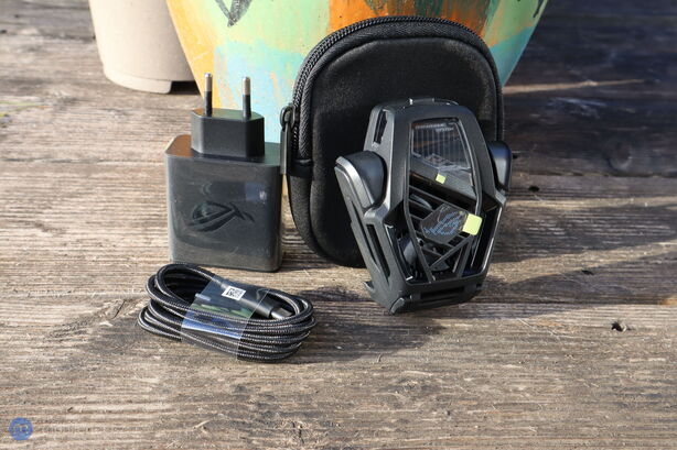 ASUS ROG Phone 8 Pro