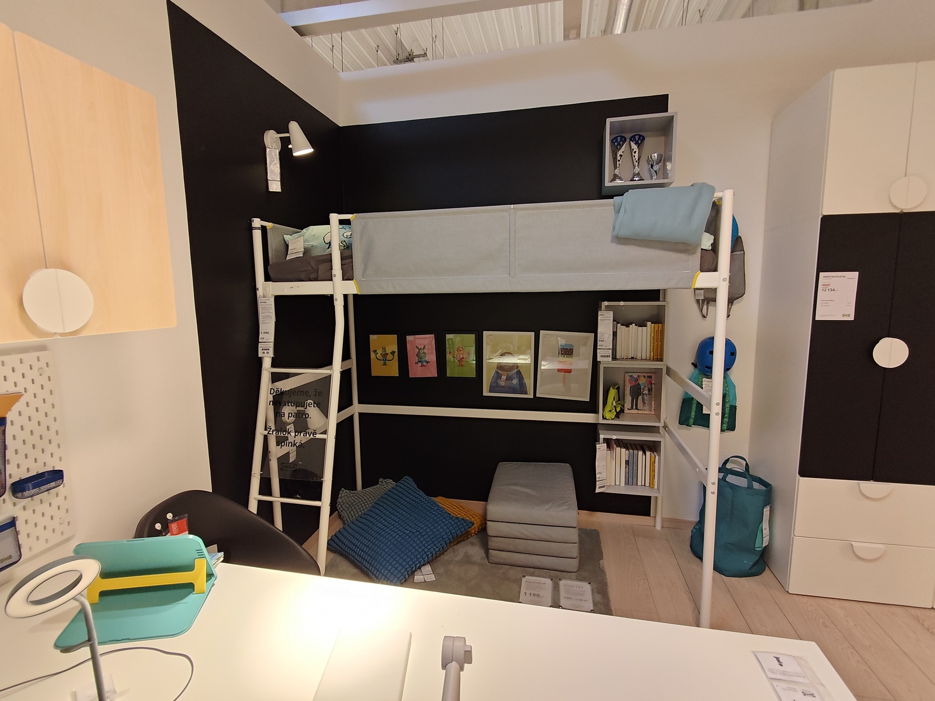 ASUS ROG Phone 8 Pro