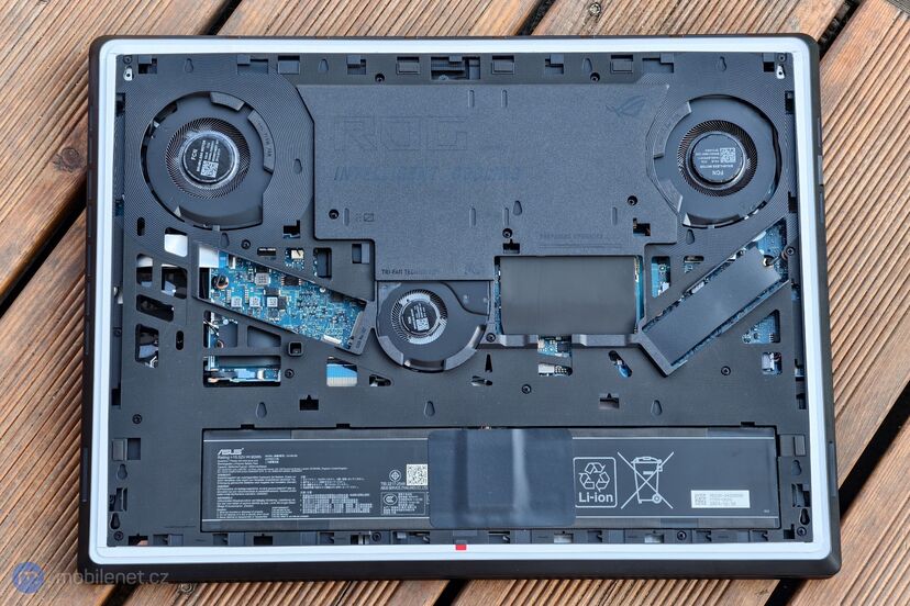 ASUS ROG Strix Scar 18\"