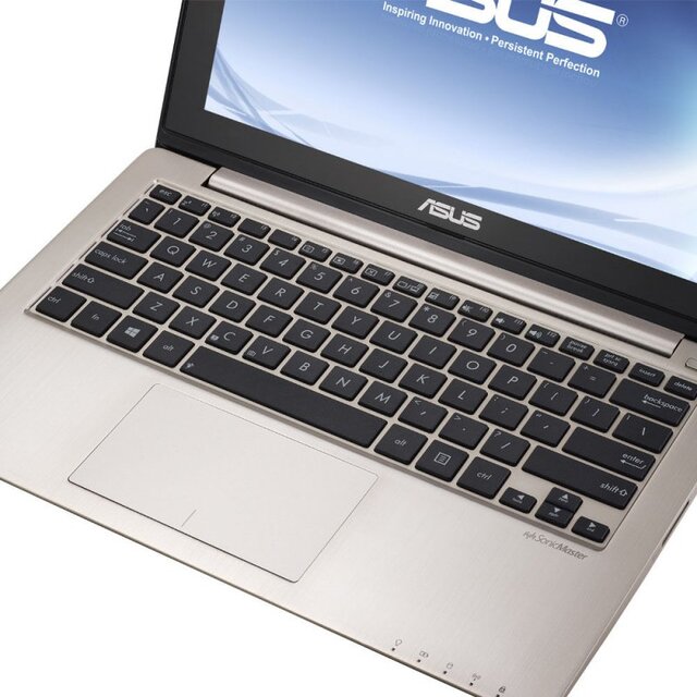 ASUS VivoBook S200E