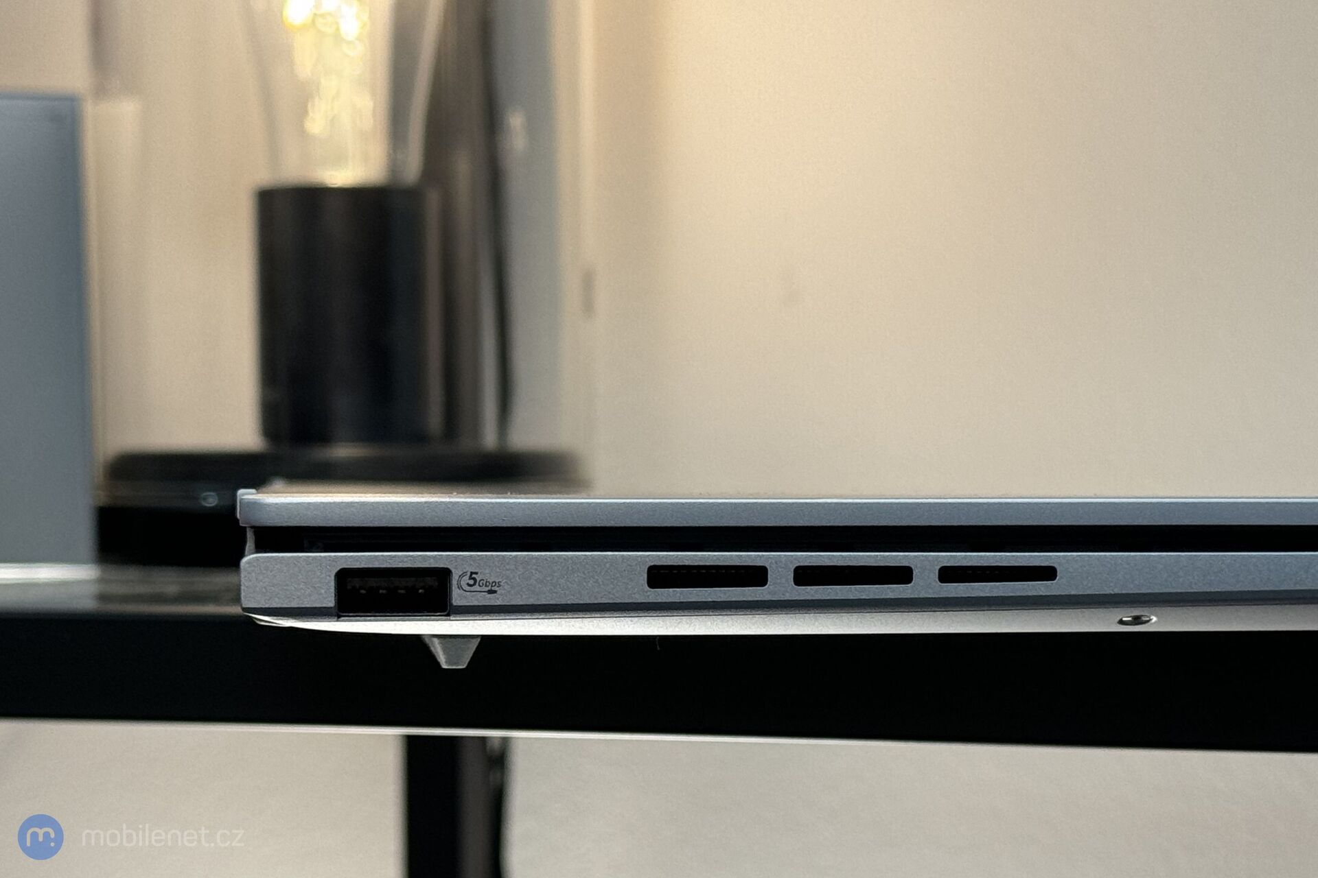 ASUS ZenBook 14 OLED (UX3405MA)