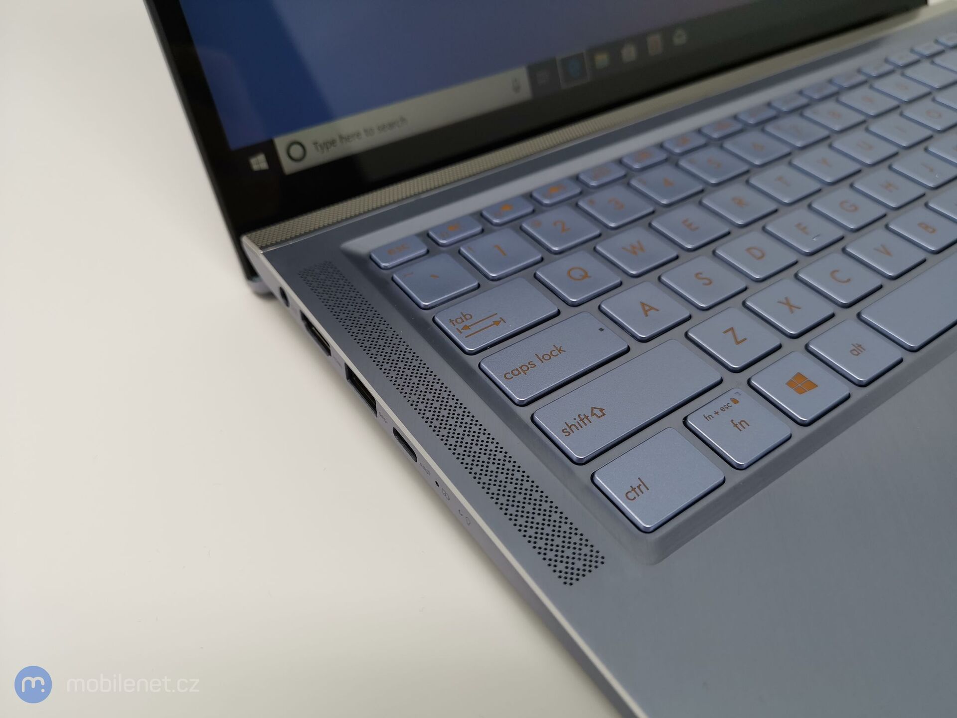 ASUS Zenbook 14 (UX431)