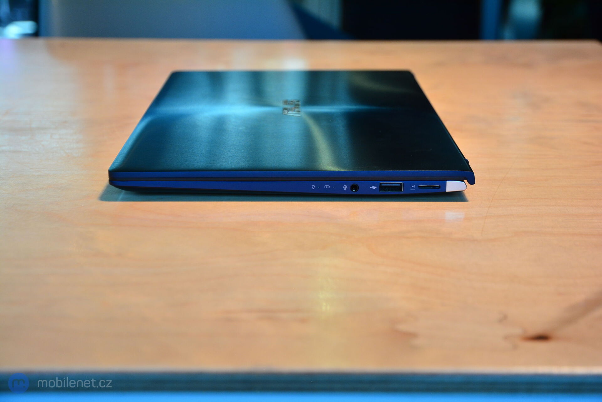 ASUS ZenBook 14 UX433FN