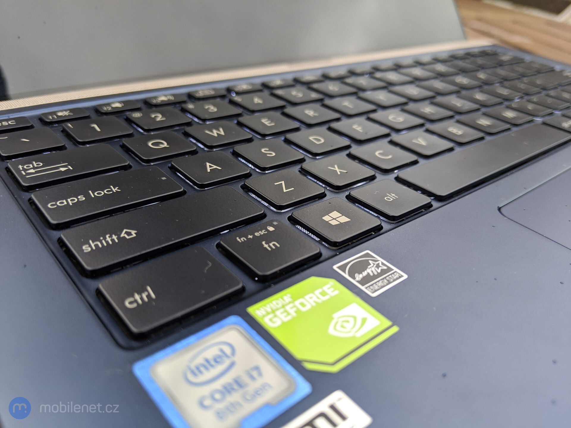 ASUS ZenBook 14 UX433FN