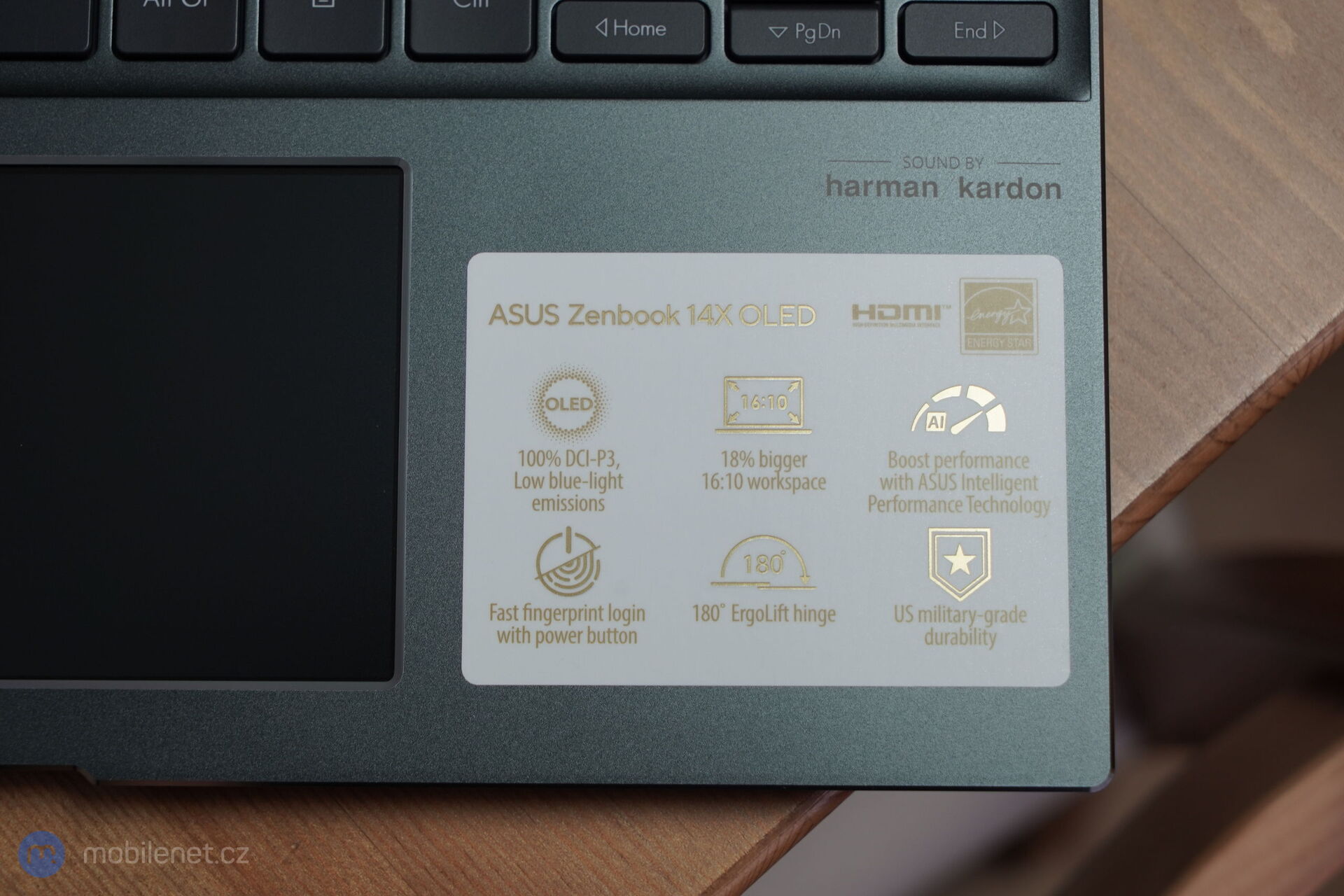 ASUS ZenBook 14X OLED