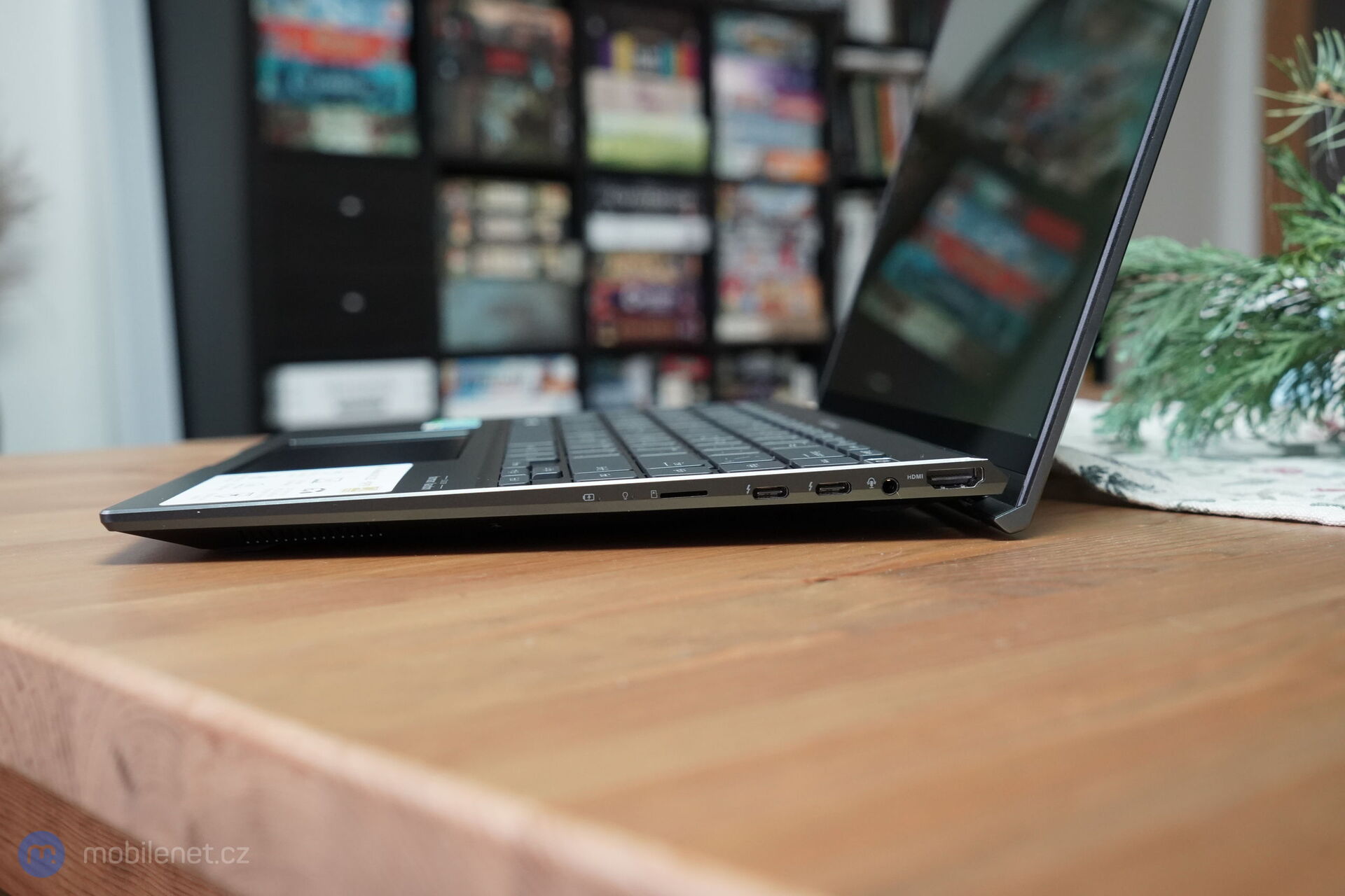 ASUS ZenBook 14X OLED